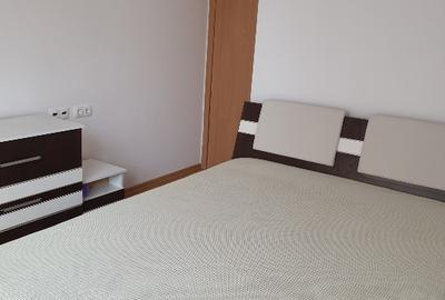 Apartament cu 3 camere decomandat, mobilat în Blejoi - 1