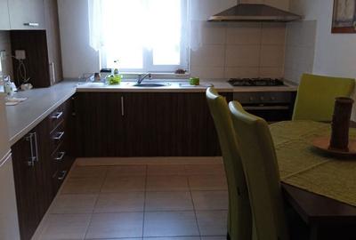 Apartament cu 3 camere decomandat în Govândari - 3