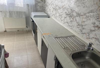 Garsoniera de inchiriat , cartier Sud , decomandata 37 mp , - 1