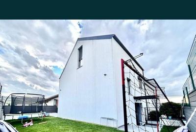 Casa finisata modern, terasa, curte, zona accesibila, Borhanci - 2