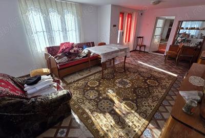 Casă cu 3 camere în Tudor Vladimirescu - 6