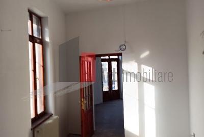 Vila  de inchiriat recent renovata Vila  de inchiriat recent renovata - 14