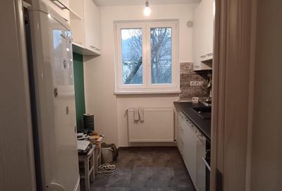 P.Dulfu, 3 camere, decom., etaj 2 - 6