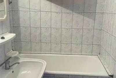 Apartament cu 3 camere decomandat în Giurgiului - 6