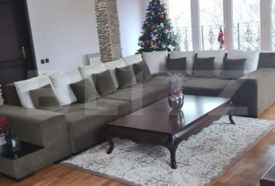 Casă cu 5 camere cu Garaj în Central - 2