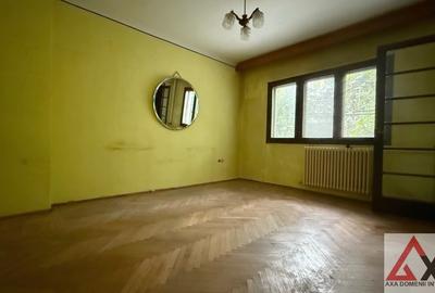 Casă cu 4 camere cu Canalizare în Vatra Luminoasă - 1