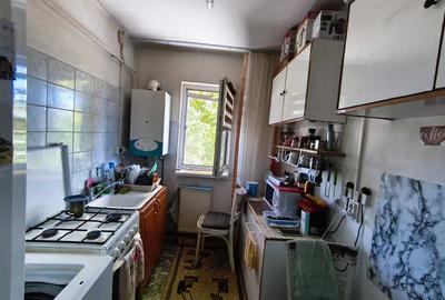 Apartament 2 camere, Podu Ros, bloc fara risc, etajul 1 - 7