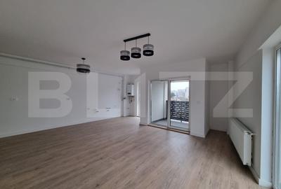 Apartament cu 3 camere semidecomandat în Dâmbul Rotund - 1