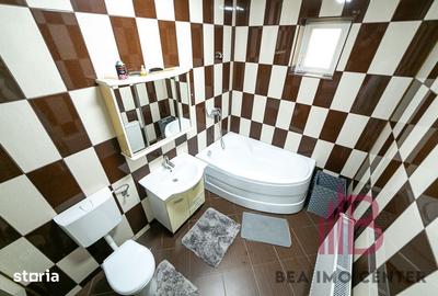 Casă cu 5 camere cu Teren 1128 Mp în Zimandu Nou - 15