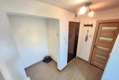 2Cam-Piata Sarbilor-2min Spitalul Judetean -36Mp+Balcon-3Mp-Et4-Acoperis-45000 Euro-Negociabil - 14