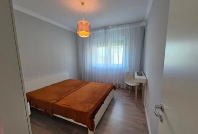 Apartament cu 3 camere semidecomandat, mobilat în Giroc - 10