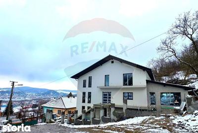 Casă cu 6 camere cu Teren 822 Mp în Central - 13