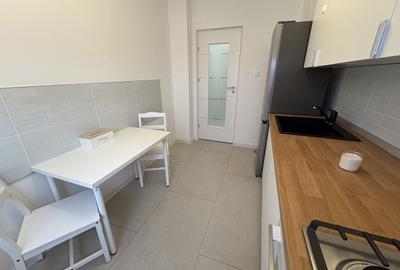 Apartament cu 3 camere decomandat, mobilat în 13 Septembrie - 3