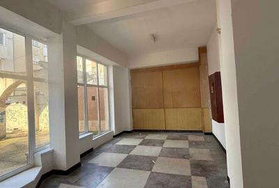 Spațiu comercial, de 158 mp, în Nord - 4