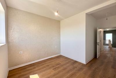 Duplex cu 4 camere cu Canalizare în Săcălaz - 10
