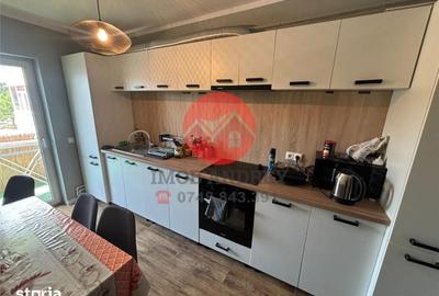 Apartament cu 3 camere decomandat în Faleză - 2