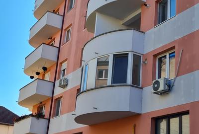 Vand apartament 3 camere foarte spatios - 8