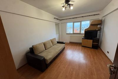 Apartament cu 3 camere decomandat, mobilat în 1 Mai