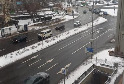 Apartament cu 2 camere decomandat în P-ța Victoriei