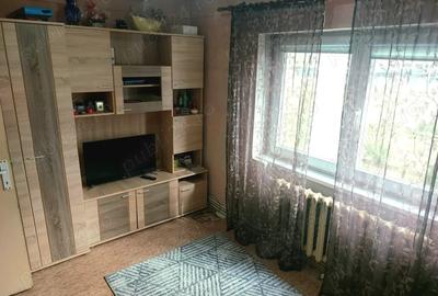 Apartament cu 2 camere semidecomandat în Central - 1