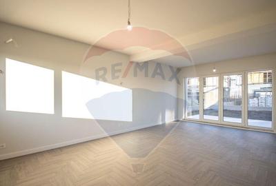 Casă cu 4 camere cu Teren 345 Mp în Tunari - 16