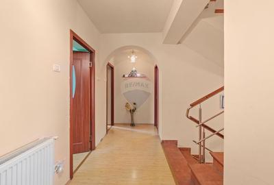 Casa / Vila cu 6 camere de vanzare - Oraselul Copiilor - 14