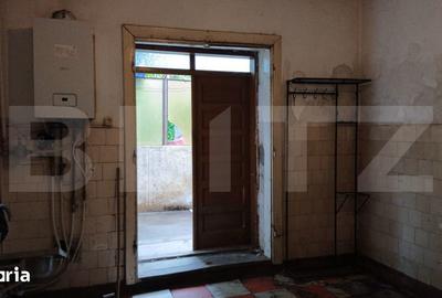 Casă cu 3 camere cu Teren 200 Mp în Central - 5