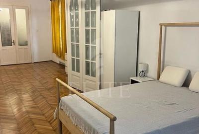 Apartament 3 camere în zona HOTEL NAPOCA - 4