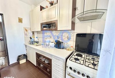 Apartament cu 3 camere decomandat în Valea Lupului