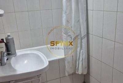 Garsoniera | Bd Decebal | etaj 5 | balcon | metrou piata muncii 3 minute - 10