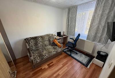 Apartament cu 2 camere nedecomandat în Micro 14 - 1