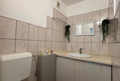Spatiu comercial compus din doua incaperi si o chicineta - 10