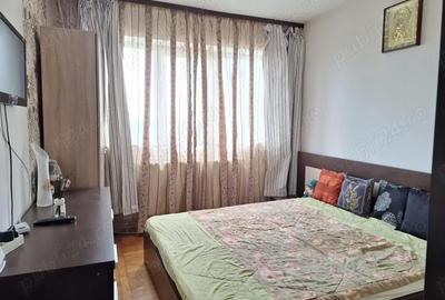 Apartament cu 2 camere decomandat în Micro 5 - 7