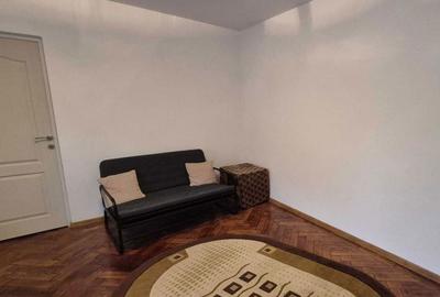 Apartament cu 3 camere semidecomandat în Central - 2