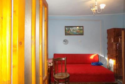 Casă cu 2 camere cu Teren 443 Mp în Dudești - 1