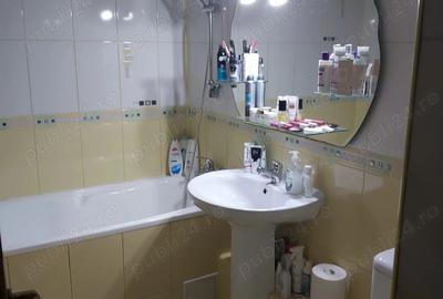 Vand apartament 2 camere decomandat - 1