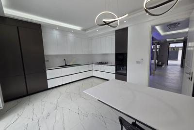 Casă individuală cu 7 camere cu Canalizare în Pipera - 18