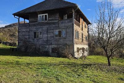 Casă cu Teren 1520 Mp în Nănești - 3