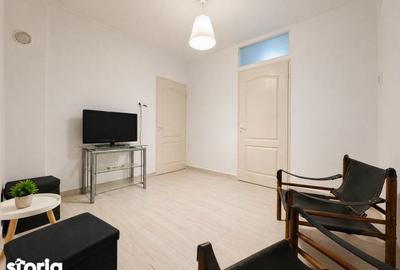Casă cu 3 camere cu Teren 180 Mp în Central - 2