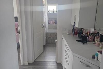 Apartament cu 3 camere decomandat în Micro 16 - 10