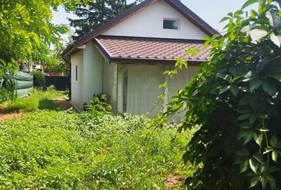 O casa mobilata, utilata, cu gradina cu posibilitate tren spre Bucuresti din Per - 11