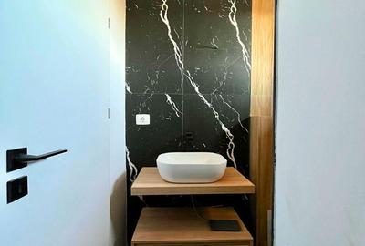 Casă cu 4 camere cu Teren 300 Mp în Central