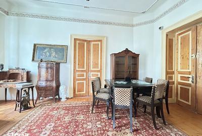 Apartament cu 5 camere în Central - 14