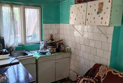Casă cu 3 camere cu Teren 180 Mp în Rahova - 1
