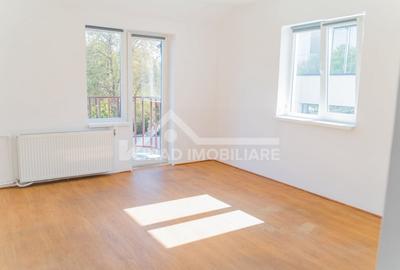 Casa de inchiriat, Strada Republicii,  D+P+2E, curte proprie de 550 mp Casa de inchiriat, Strada Republicii,  D+P+2E, curte proprie de 550 mp - 8