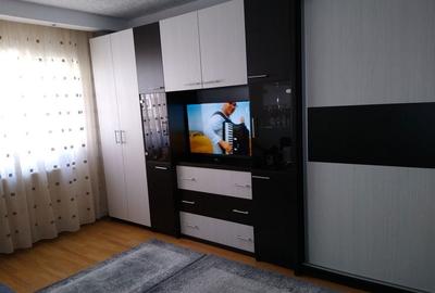 Apartament cu 2 camere decomandat în Petroșani - 3