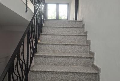 Casă cu 4 camere cu Teren 400 Mp în Central - 4