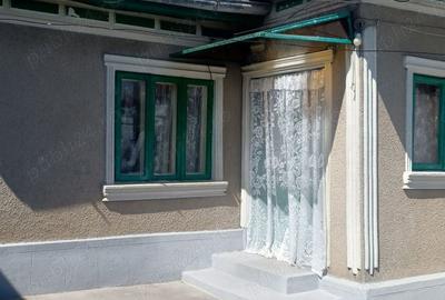 Casă cu 4 camere în Central - 1