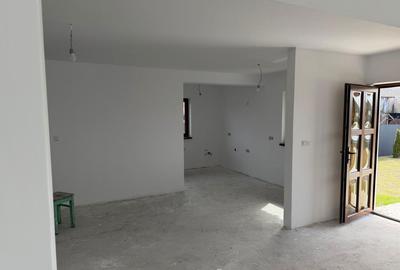 Casă cu 3 camere în Central - 3