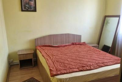 Apartament cu 3 camere decomandat în Micro 5 - 7